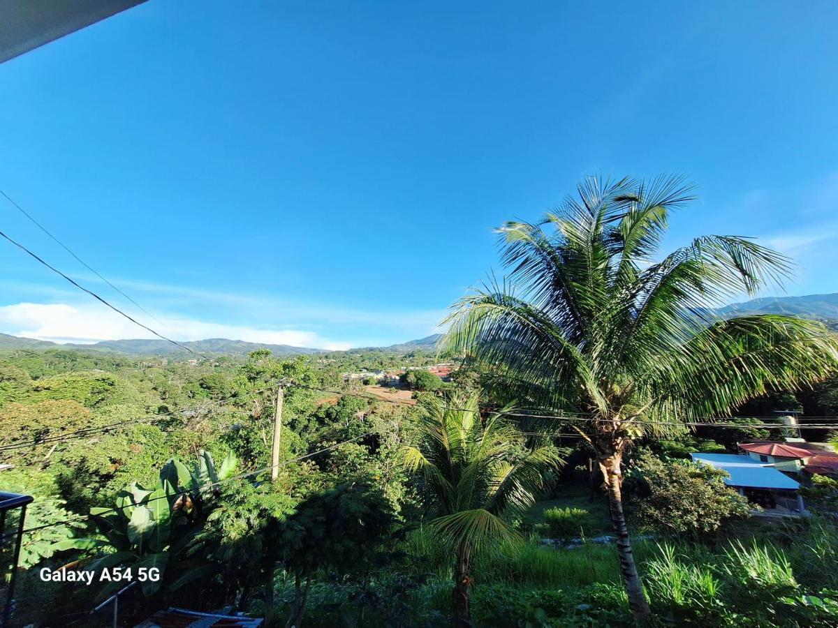 Victoria House Hostel San Isidro De El General ภายนอก รูปภาพ