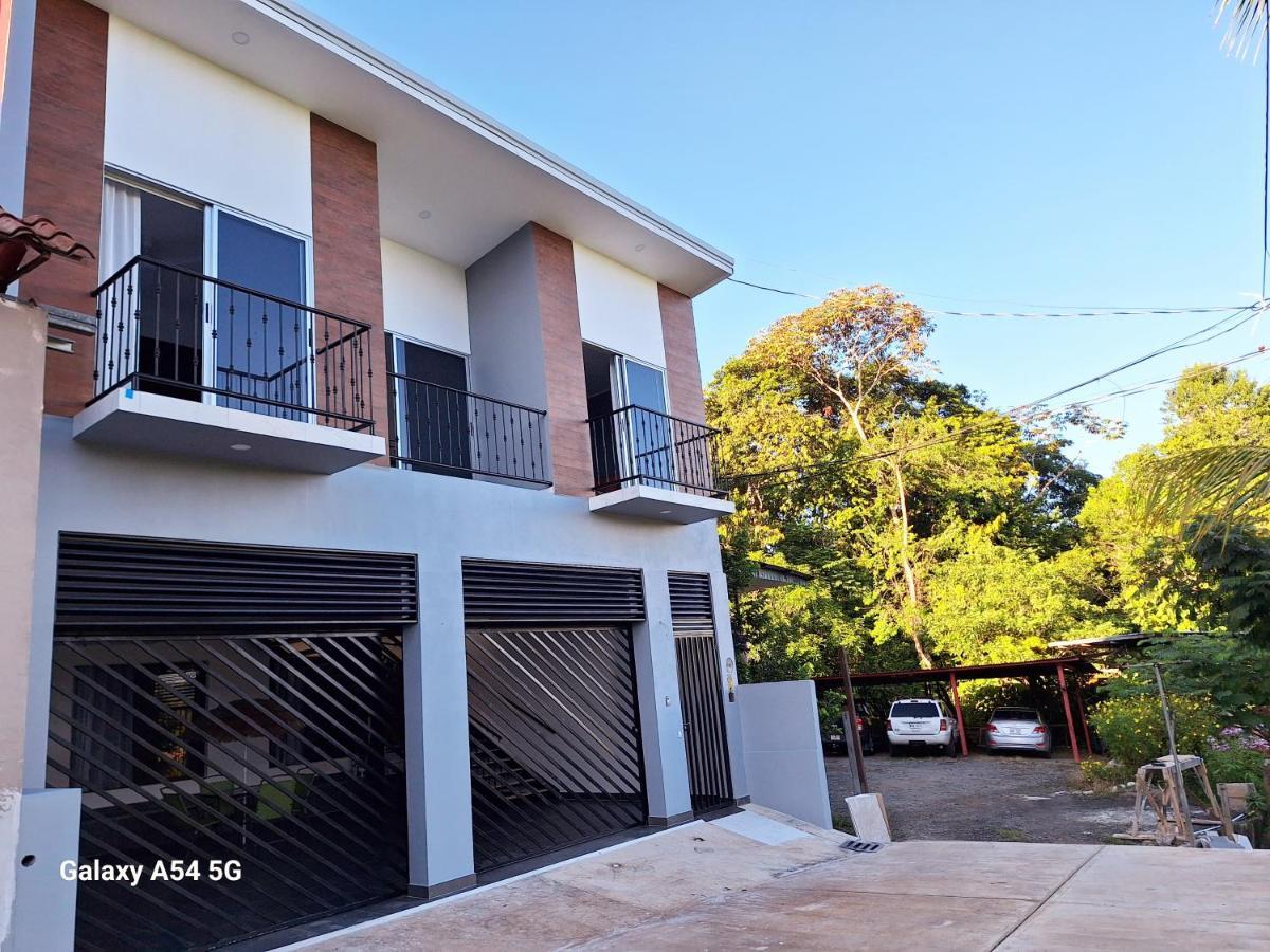 Victoria House Hostel San Isidro De El General ภายนอก รูปภาพ